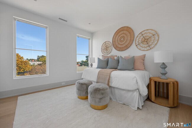 Building Photo - 14 Cockenoe Dr