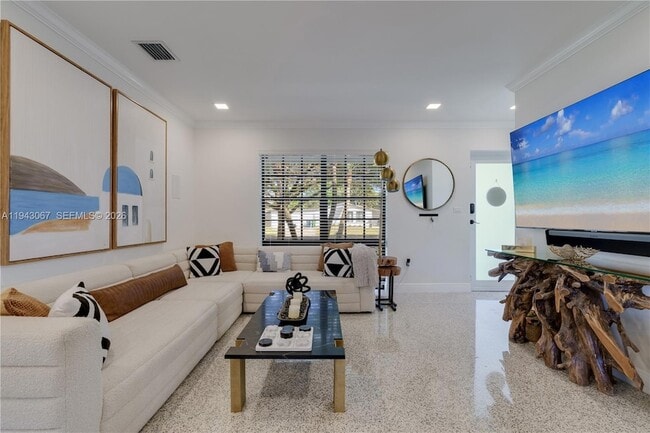 Building Photo - 16102 SW 98th Ave