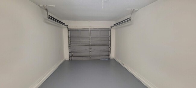 Building Photo - 1405 18th Avenue SW