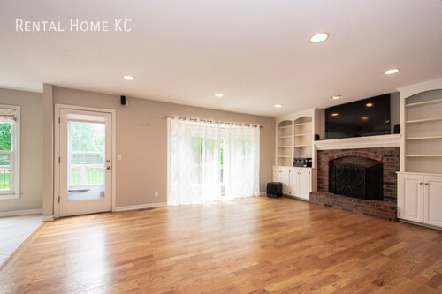Building Photo - 10509 Ballentine-