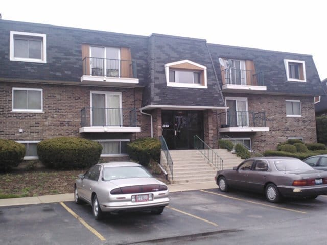 Building Photo - 3223 W Parkway Dr