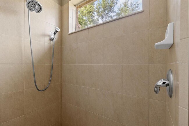 Building Photo - 13655 Artesa Bell Dr