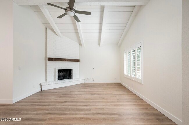 Building Photo - 6430 N 77th Way