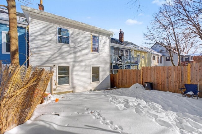 Building Photo - 61 Carson Ave