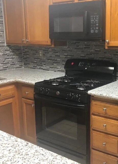 Building Photo - 12242 W Village Dr