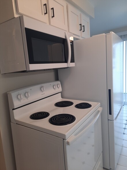 Kitchen - 3439 Finger Rd