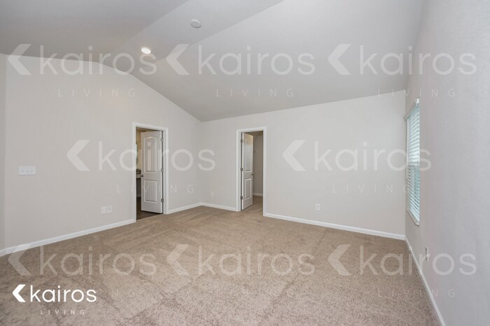 Building Photo - 607 Wild Tulip Ct