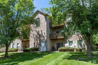 Building Photo - $1,295 | 2 Bedroom, 2 Bathroom Condo | Pet...