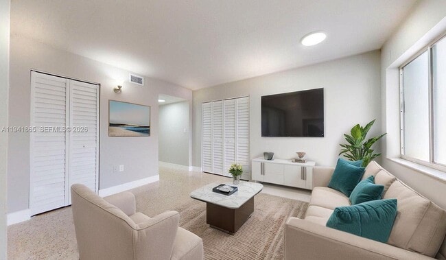 Building Photo - 426 NW 13th Ave