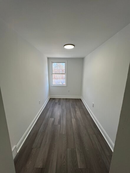 Building Photo - 363 W 22nd St