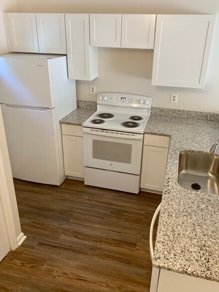 Building Photo - 2906 Old Mill Stream Ct