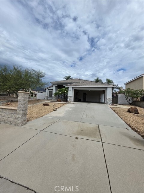 Building Photo - 2874 W Calle Vista Dr