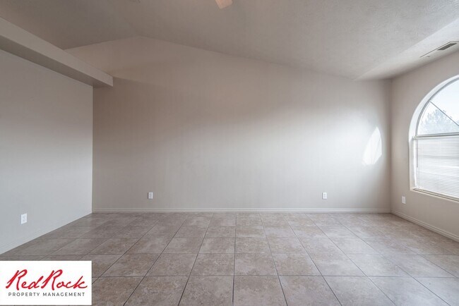 Building Photo - 1178 E 300 S