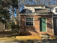 Building Photo - 2365 Parrot Ln