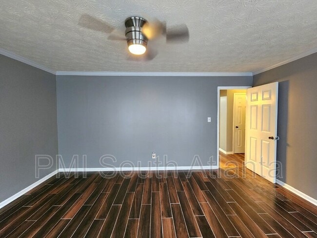 Building Photo - 143 Forrest Ave