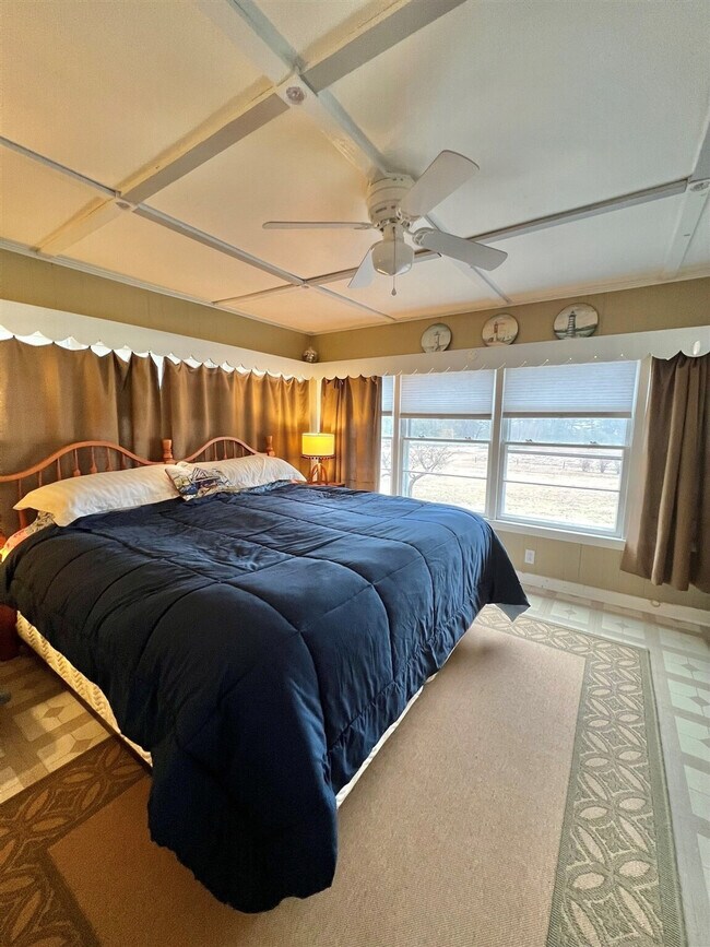 Building Photo - 42 Folly Rd