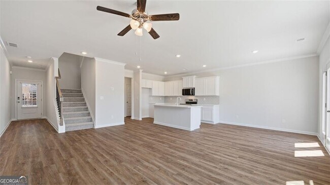 Building Photo - 1404 Gray Br Dr