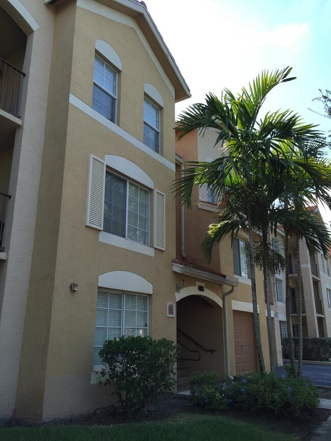 Building Photo - 4180 San Marino Blvd