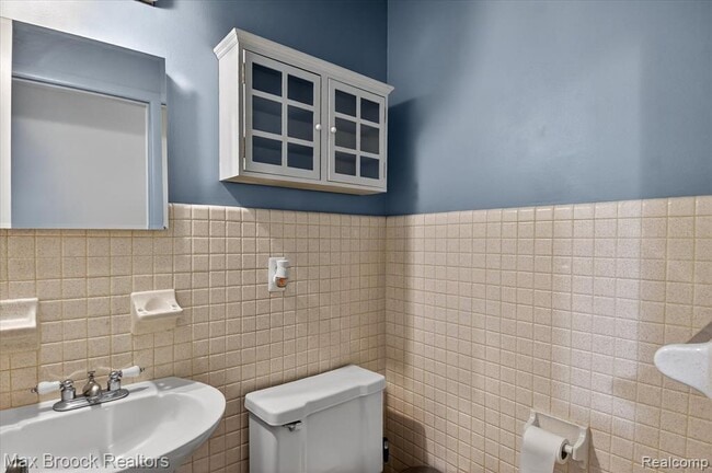 Building Photo - 33815 Orban Dr