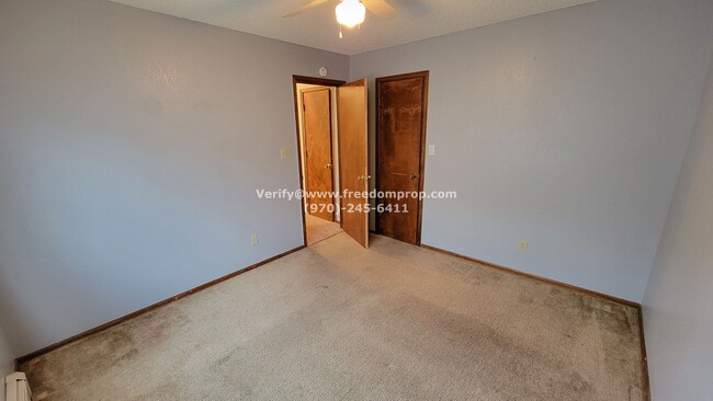 Building Photo - Established 3 bedroom 2 bath home