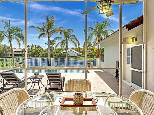 Building Photo - 2788 Hampton Cir W
