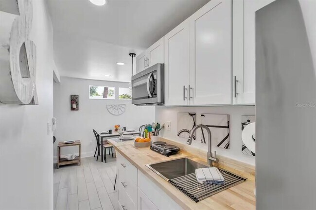 Building Photo - 1317 13th St