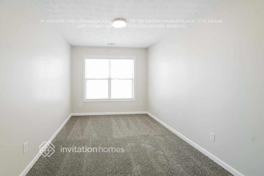 Building Photo - 952 Gardenia Curve