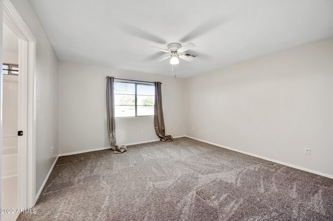 Building Photo - 4036 E Melinda Ln