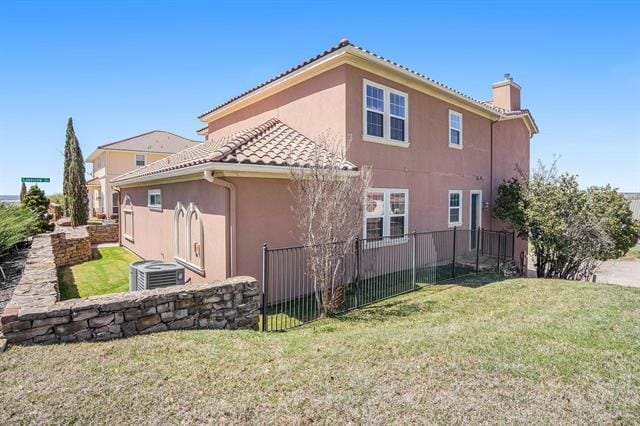 Building Photo - 7713 Lakeview Cir