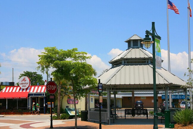 Building Photo - 5400 Ocean Blvd