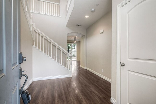 Building Photo - Charming Lake Rancho Viejo Home – Beautiful, Peaceful & Conveniently Located!