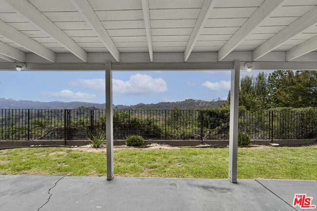 Building Photo - 3107 Hodler Dr