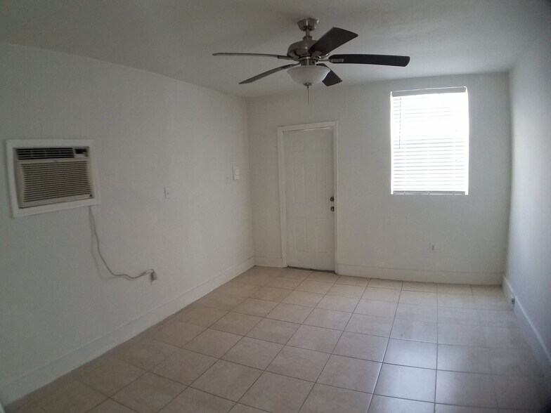 Building Photo - 2235 SW 16th Ter