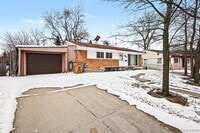 Building Photo - 672 Linda Vista Dr