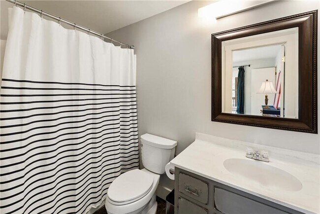 Building Photo - 4035 Lacey Dr