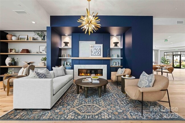 Building Photo - 9035 Lindholm Dr