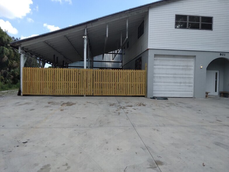 Building Photo - 801 Tilton Rd