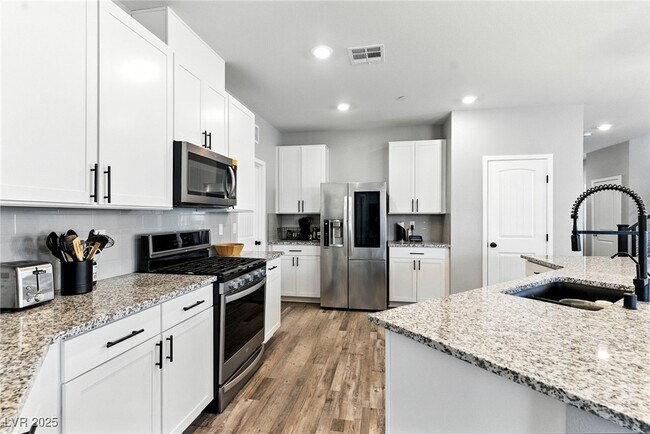 Building Photo - 3243 Avernus Ave