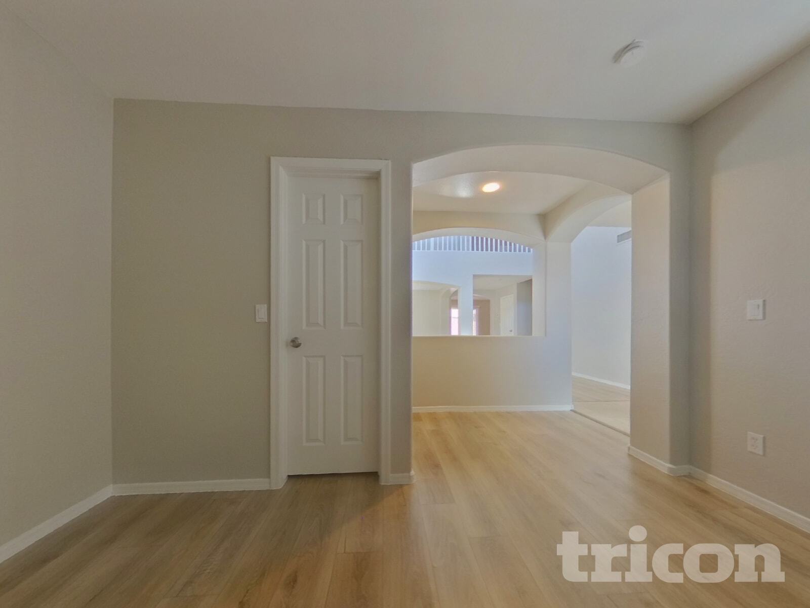 Building Photo - 4442 W Apollo Rd