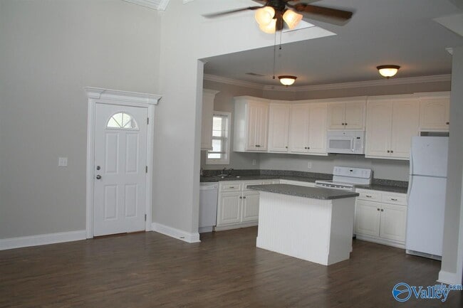 Building Photo - 5361 Bay Village Dr