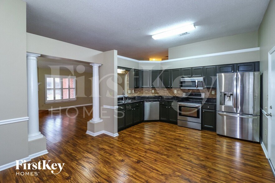 Building Photo - 1529 Appling Wood Cove S