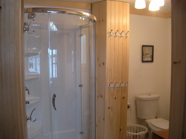 Building Photo - 21 Humming Bird Ln