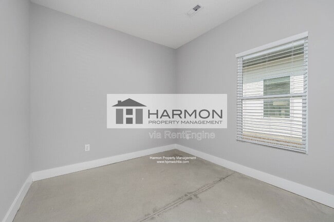 Building Photo - 2168 S Thatcher Ct