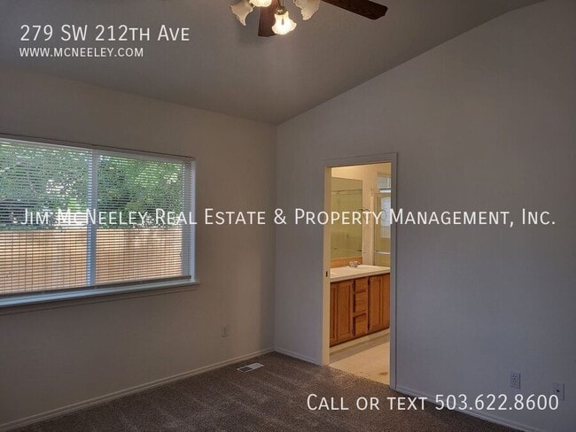 Building Photo - 279 SW 212th Ave