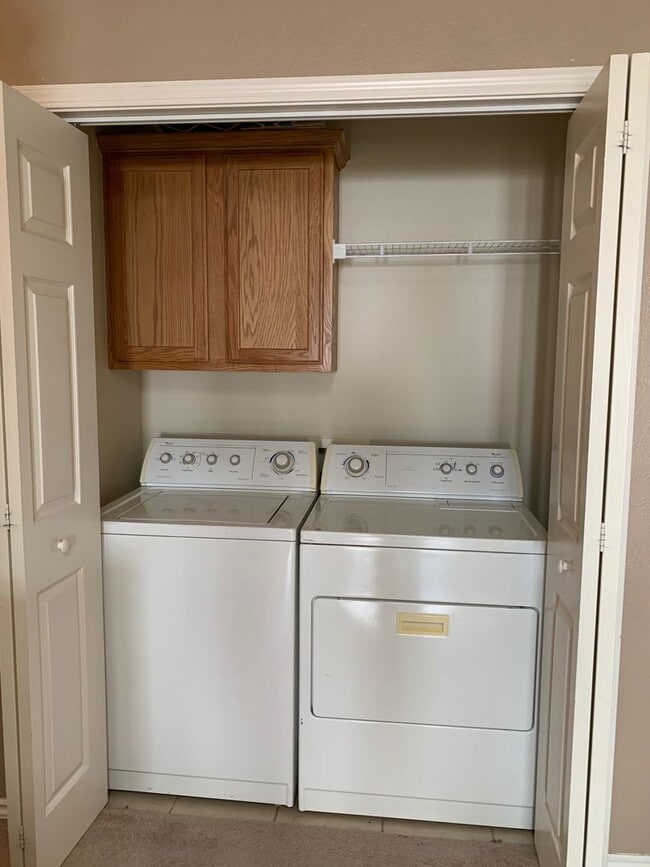 Building Photo - 1612 Cresent St