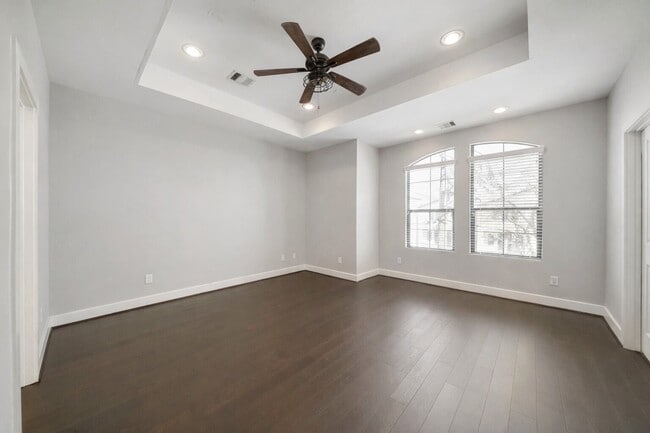 Building Photo - 3804 Sherman St