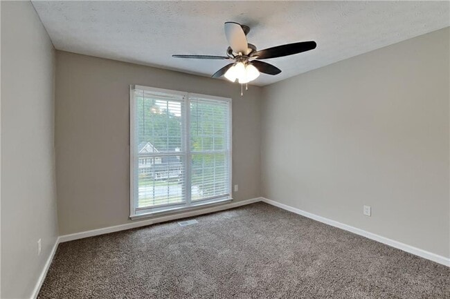 Building Photo - 170 Sterling Dr