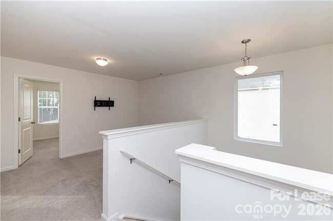Building Photo - 824 Yorkshire Dr