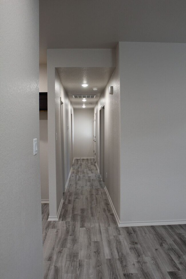 Building Photo - 2420 FM 1113