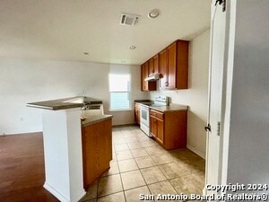 Building Photo - 7314 Azalea Square